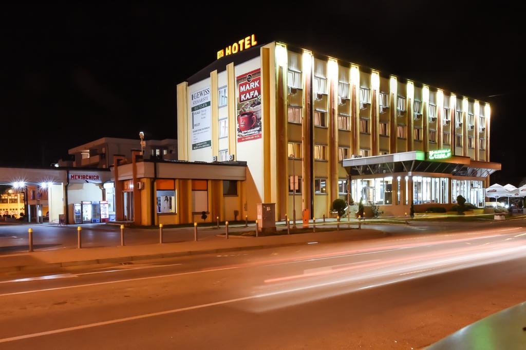 波热加酒店 Požega 外观 照片